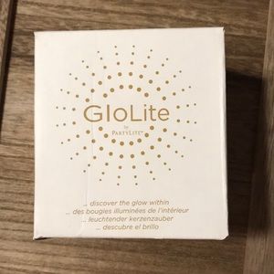 Glolite by partylite wild strawberry candle